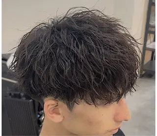 ミディアム マメタ ユウトのヘアスタイル