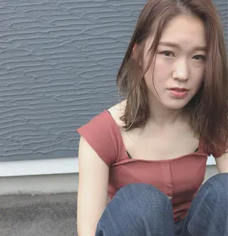 ミディアム 萌花 moeka /韓国/レイヤーのヘアスタイル