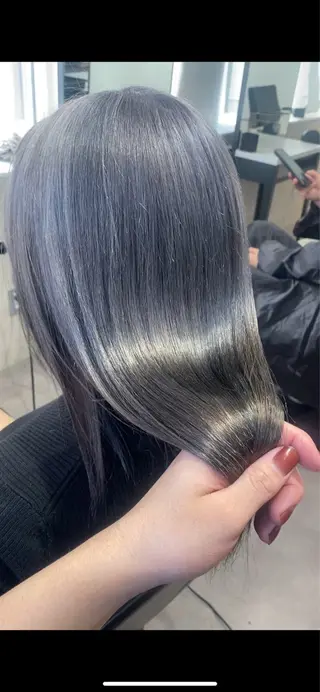 カラー Seleneコウキ ブリーチ/ハイトーンのヘアスタイル