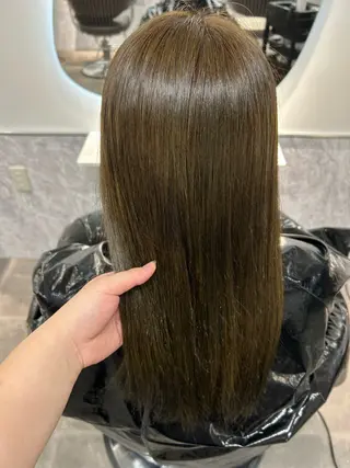 ロング カラー Afinar／ ユイカのヘアスタイル