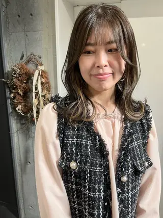 ミディアム カラー ヘアアレンジ 駅チカ【ali'i】 アリイ花崎友美☘のヘアスタイル