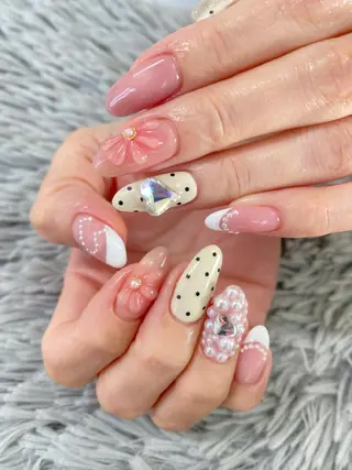 ネイル A nelaのネイルデザイン