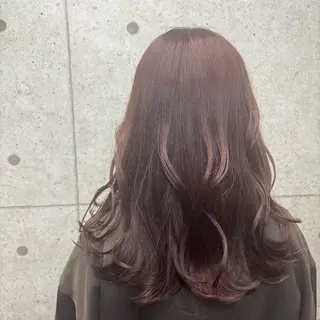 ロング カラー 🧩🤖 Sala 🤖🧩のヘアスタイル
