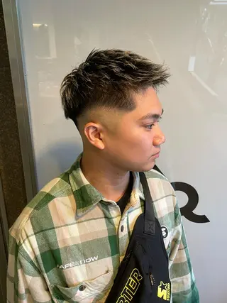 カラー メンズ Le'a所属・渋谷/フェード/ 國分 翔のヘアスタイル