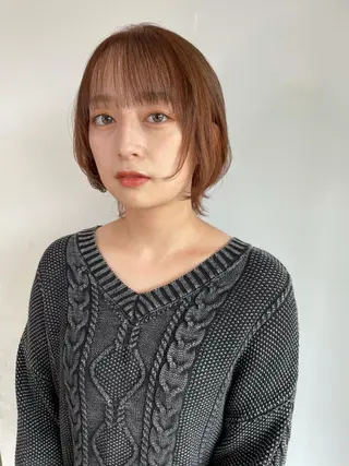 ショート カラー ハイトーン/レイヤー /ケアブリーチ石川治のヘアスタイル