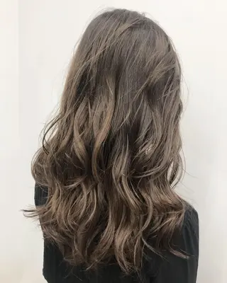 ロング カラー ブリーチ&似合せボブ 田中寛十のヘアスタイル