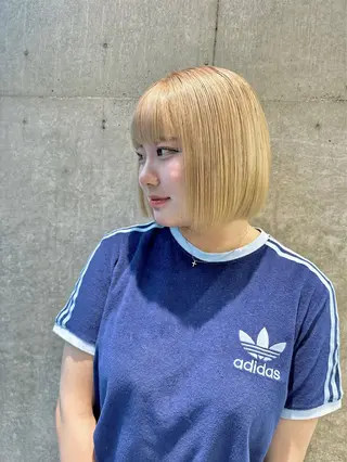 ショート カラー 大塚 夏生のヘアスタイル