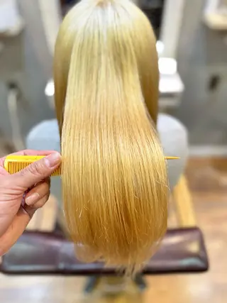 ロング 柔らか透明感カラー ☀️koshi☀️のヘアスタイル