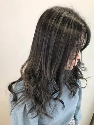 セミロング カラー EMANONシェアサロン心斎橋店所属・韓国メンズヘア　ミル クティボブ　足立佳代のヘアスタイル