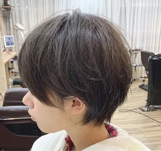ショート カラー 平尾 拓也のヘアスタイル