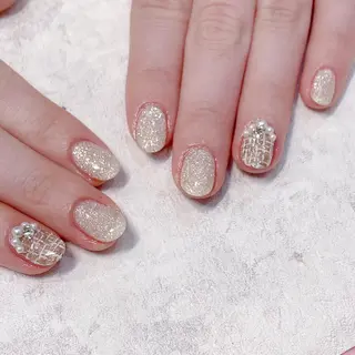 ネイル バニーアイズ　ネイル ニューオータニ博多店のネイルデザイン