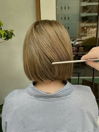 ショート カラー ENIF ヤマグチアツコのヘアスタイル