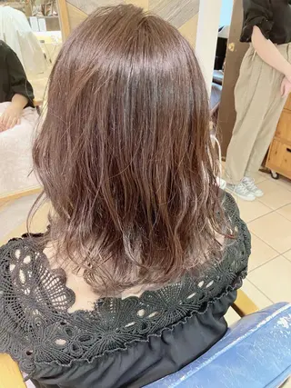 ミディアム カラー 奥谷 美代子のヘアスタイル