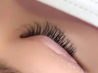 マツエク・マツパ 岡田詩織 MODE Ks松原店のヘアスタイル