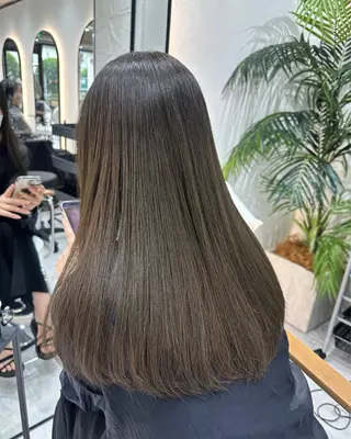 セミロング カラー 韓国ヘア顔周りカット 艶髪ベージュtamaのヘアスタイル