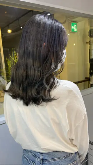 セミロング カラー un le pont  西梅田所属・himeka🐰 西梅田美容室のヘアスタイル