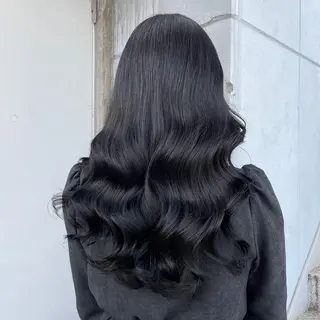 ロング カラー ヘアアレンジ 🩵色落ち可愛い 寒色カラー🩵のヘアスタイル