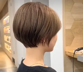 ショート ホリオ チヒロのヘアスタイル
