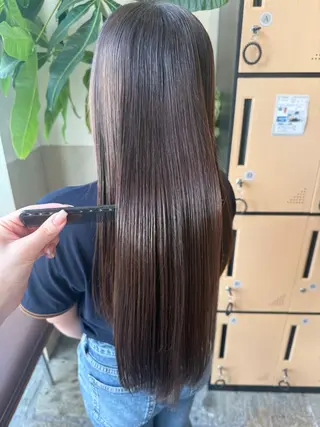 ロング カラー Rue de noel所属・藪本 海月のヘアスタイル