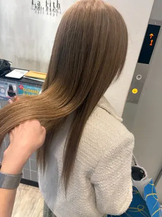 ミディアム カラー La fith hair dope 新宿店所属・topstylist Risa🩵のヘアスタイル