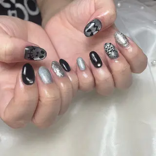 ネイル S LOUNGE NAIL所属・パーツたくさん🍓 SUMIのネイルデザイン