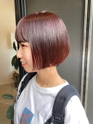 ミディアム オオタ ユキのヘアスタイル