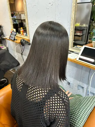 ミディアム 古澤 咲来のヘアスタイル