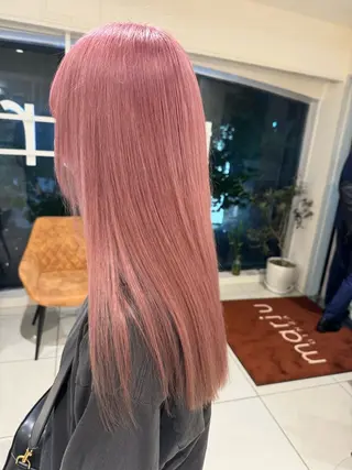 カラー 🎀ハイトーン🎀 🩶艶髪🩶YUNAのヘアスタイル