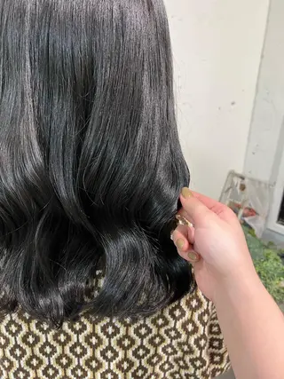 ミディアム カラー Froom🌻 村上夏菜のネイルデザイン