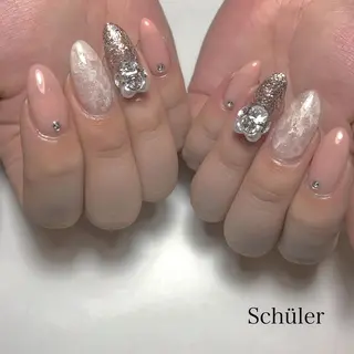 ネイル Schüler所属・野内 まきのネイルデザイン