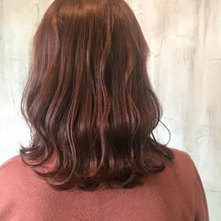 ミディアム カラー 小森 樹奈のヘアスタイル