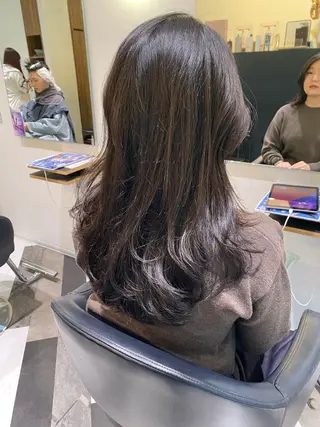 ロング ハラサキ ゲンキのヘアスタイル
