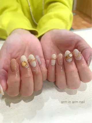 ネイル arm in arm ︎✿Yamamotoのマツエク・マツパデザイン