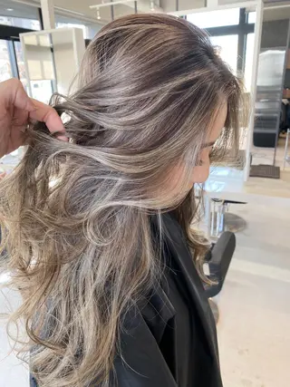 ロング カラー パーマ ヘアアレンジ ネイル マツエク・マツパ アイブロウ 井上 一平のヘアスタイル