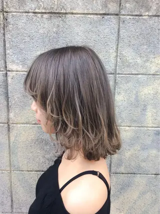 ミディアム カラー 堀江/心斎橋/西大橋 四ツ橋【Vers】のヘアスタイル