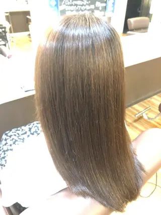 セミロング Well's TAIGAのヘアスタイル