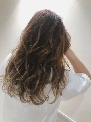 セミロング ノアヘアデザイン町田店所属・ショートヘア特化 mayaのヘアスタイル