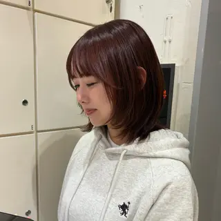 ミディアム seek next アヤノのヘアスタイル