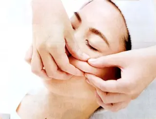 Naris beauty salon De l’m 福井所属・ナリス化粧品　　嶋田 ちづるのエステ・リラクイメージ