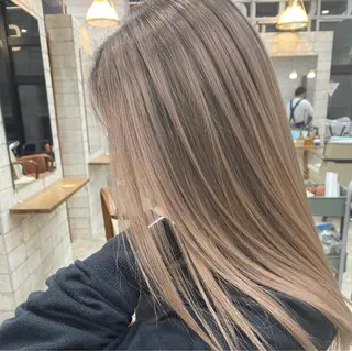 ロング ハイライト、レイヤー カット/西梅田/中西のヘアスタイル