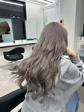 ロング カラー エフェクトブリーチ／ レイヤーカット／翔のヘアスタイル