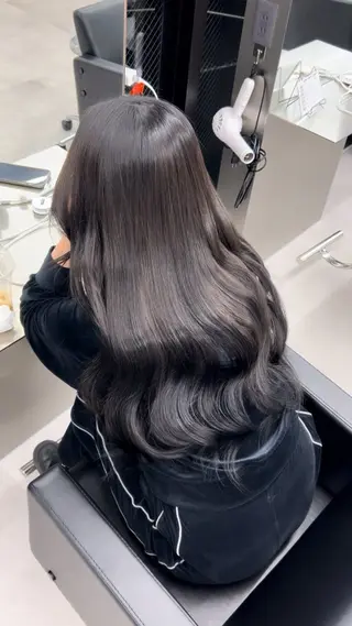 ロング 彩乃 Lapisのヘアスタイル