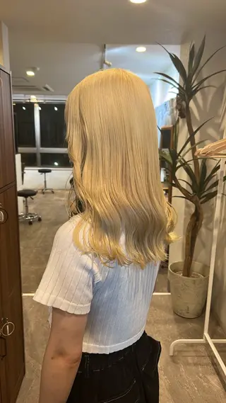 カラー リーフレ所属・榊原 七菜花のヘアスタイル