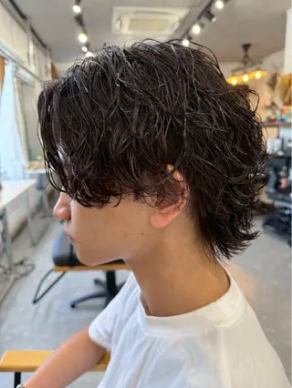 ショート パーマ 宮下 遼太のヘアスタイル