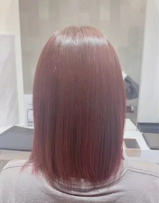 カラー 伊藤 芹華のヘアスタイル