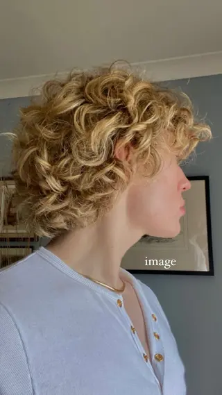 ショート パーマ リノ stylist🪐のヘアスタイル