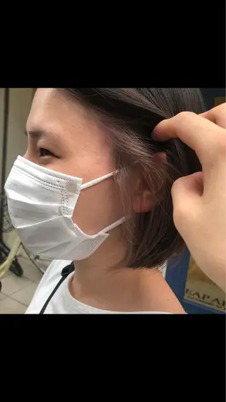 ショート カラー ハイトーン/ワンカラ /レイヤー/ウルフのヘアスタイル