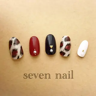 ネイル 名倉 なな子のネイルデザイン