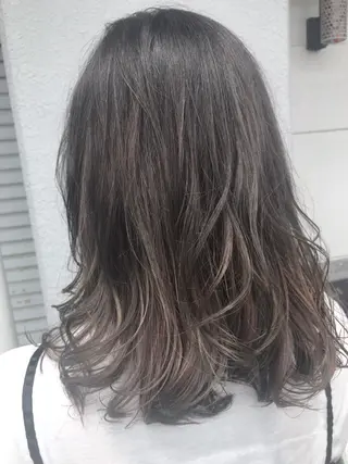 セミロング カラー レイヤーカット匠 イソザキノリユキのヘアスタイル