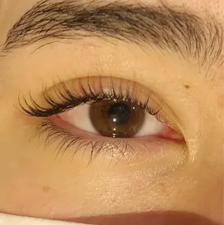 マツエク・マツパ MODEK'S あやねのヘアスタイル